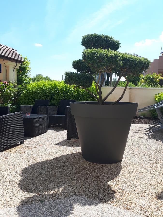 La Bonbonniere - Sure Hotel Collection By Best Western Talant Kültér fotó